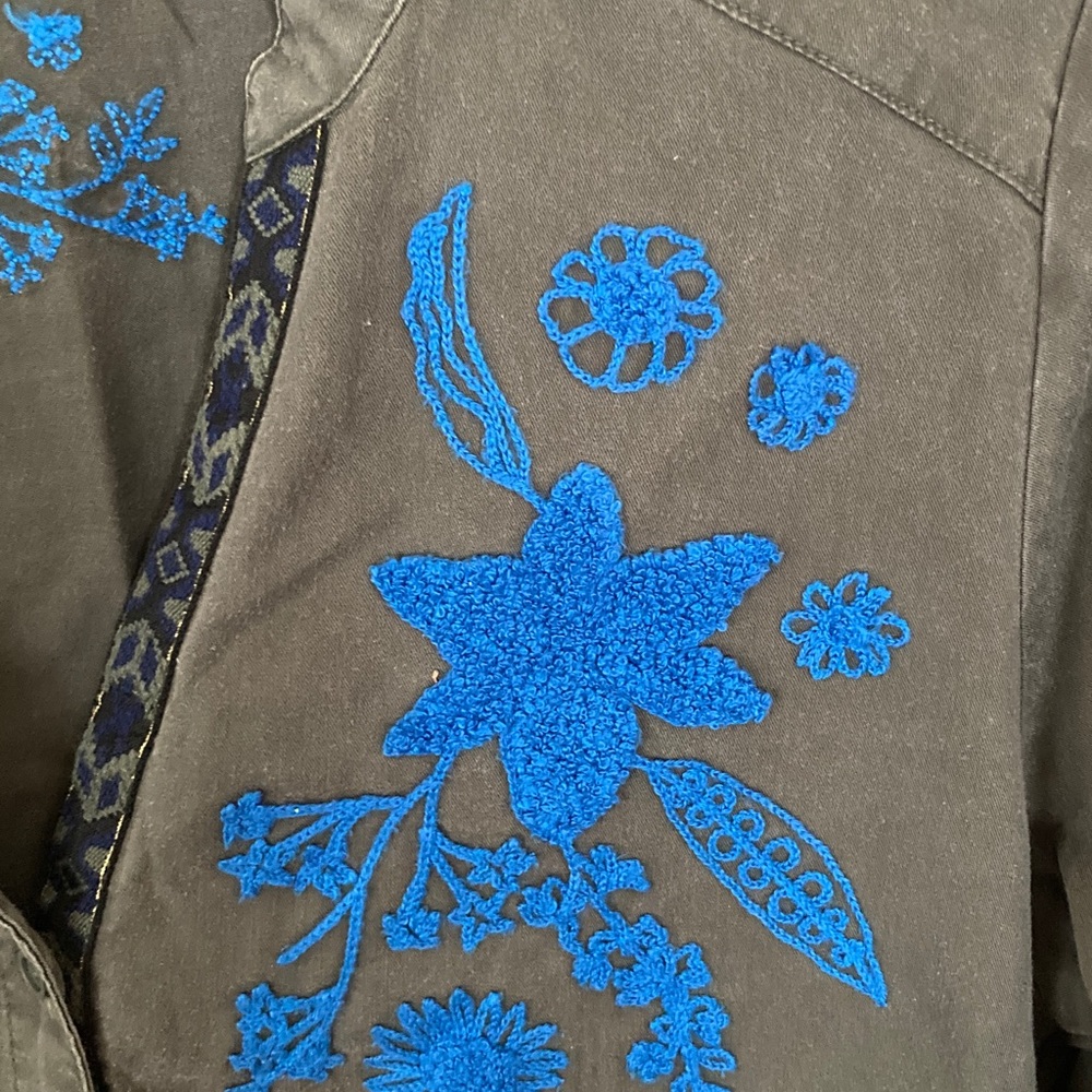Desigual Dark Green Floral Embroidered Shirt - Picture 3 of 8